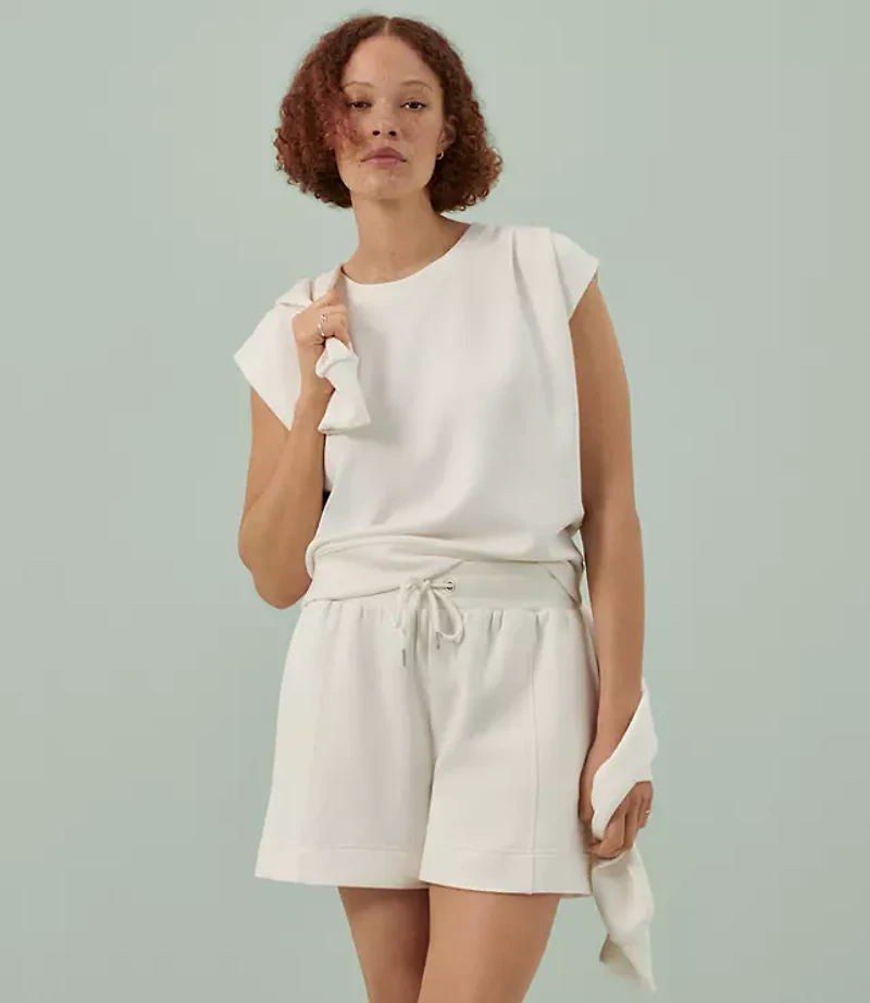 Lou & Grey Seamed Scubasoft Drawstring Shorts