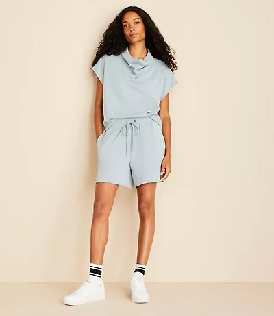 Lou & Grey Seamed Scubasoft Drawstring Shorts