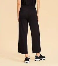 Lou & Grey Signaturesoft Wide Leg Crop Pants