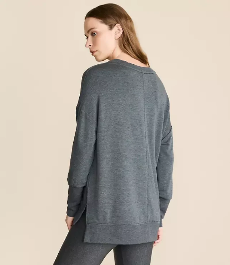 Lou & Grey Petite Ribtrim Signaturesoft V-Neck Tunic Top