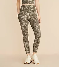 Lou & Grey Animal Print Side Pocket 7/8 Leggings