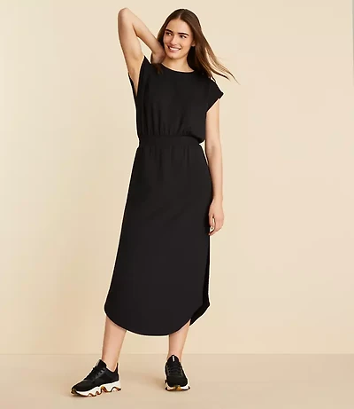 Lou & Grey Scubasoft Midi Pocket Dress