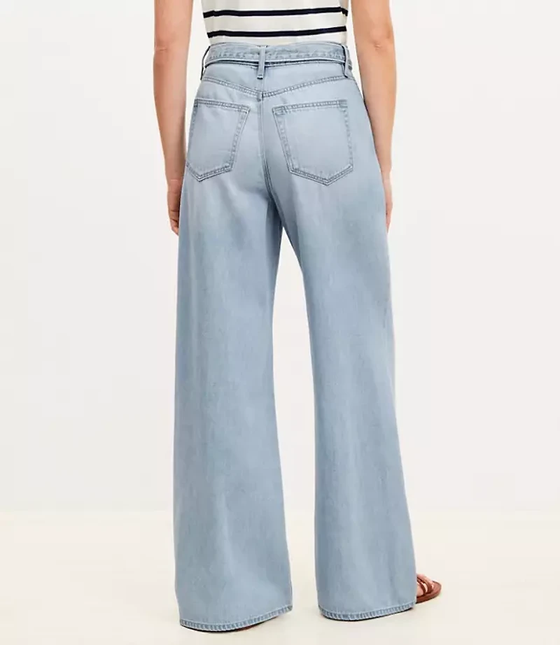 Curvy Palazzo Jeans in Light Wash