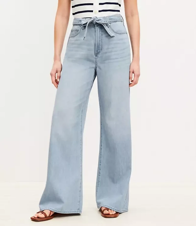 Curvy Palazzo Jeans in Light Wash