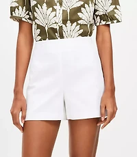 Petite Curvy Textured Darted Side Zip Shorts
