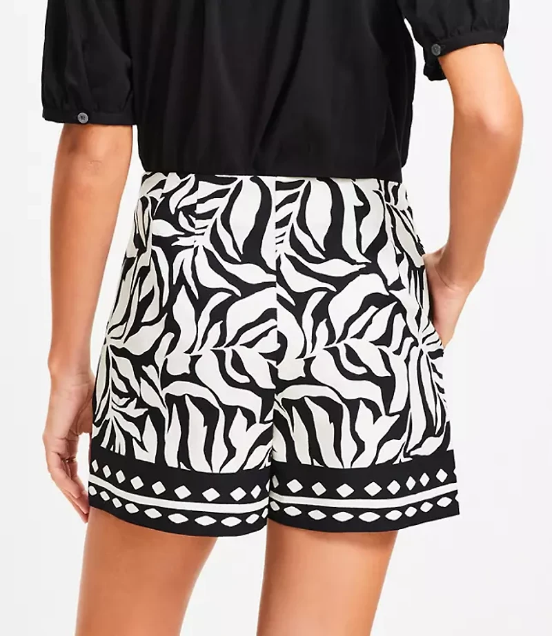 Petite Fern Darted Side Zip Shorts