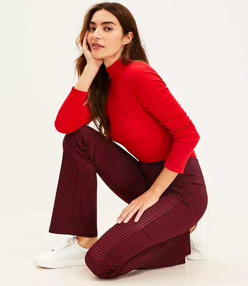 Lou & Grey Houndstooth Luvstretch Side Pocket Flare Pants