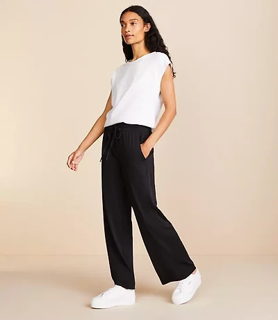 Lou & Grey Luvstretch Straight Leg Pants