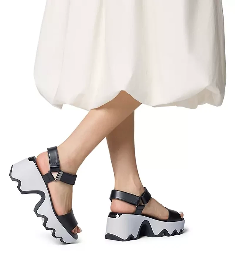 Sorel Kinetic Aura Y-Strap Sandals