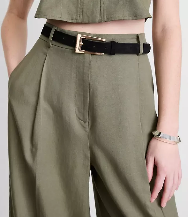 Petite LOFT Versa Pure Spun Pleated Barrel Pants