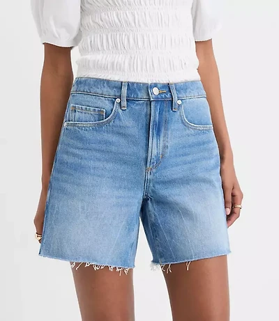 Rivete Petite Curvy Fresh Cut Seamed Boyfriend Shorts Light Wash