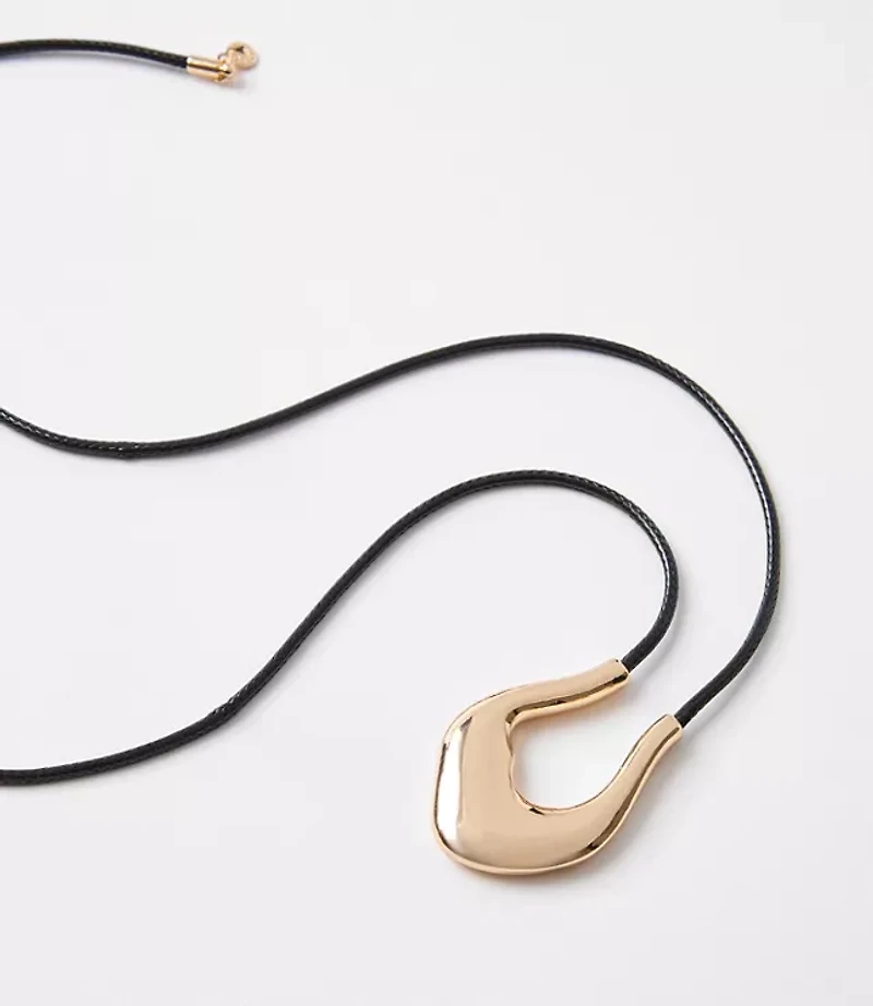 LOFT Versa Pendant Necklace