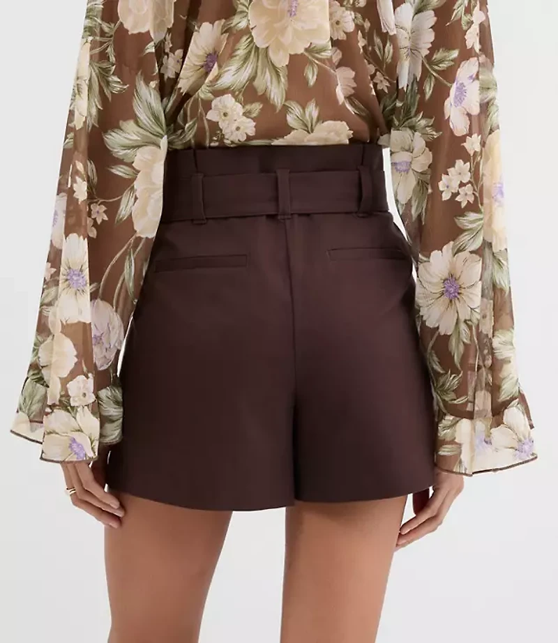 Petite Round Buckle Belted Shorts