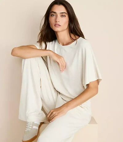 Lou & Grey Heathered Signaturesoft Wedge Tee