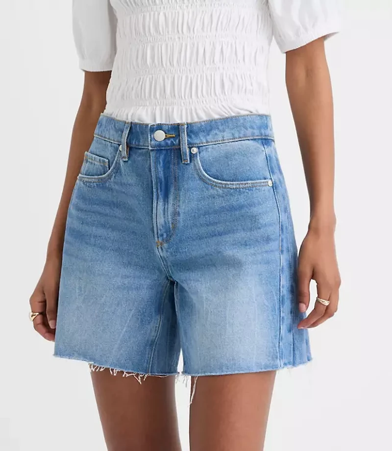 Rivete Petite Fresh Cut Seamed Boyfriend Shorts Light Wash