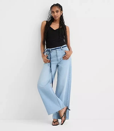 Rivete Short Fresh Cut High Rise Relaxed Wide Leg Jeans Vintage Light Indigo