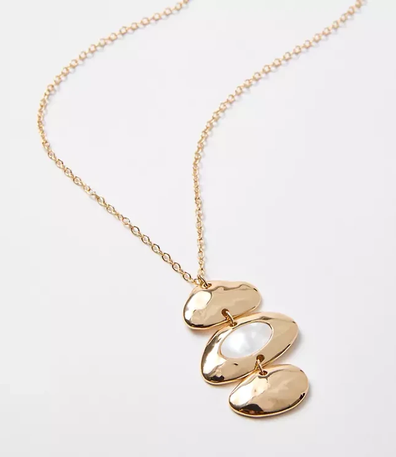 Pearlized Linear Molded Metal Necklace