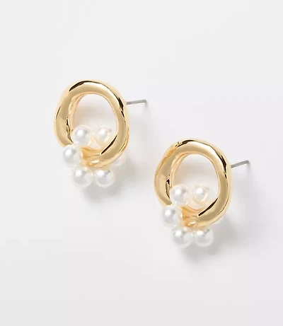 Pearlized Cluster Stud Earrings