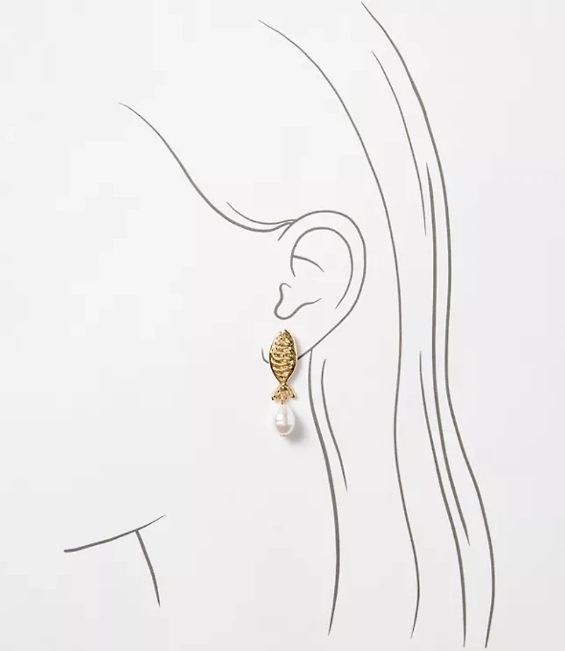 Pearlized Fish Stud Earrings