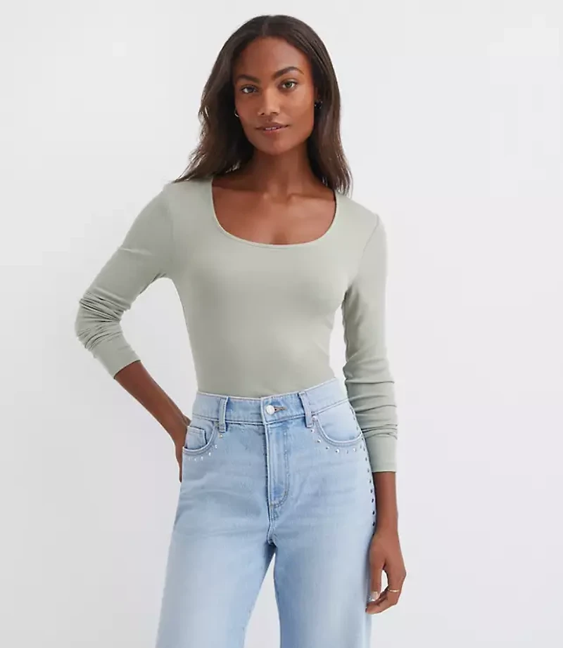 Ribbed Scoop Neck Long Sleeve Tee