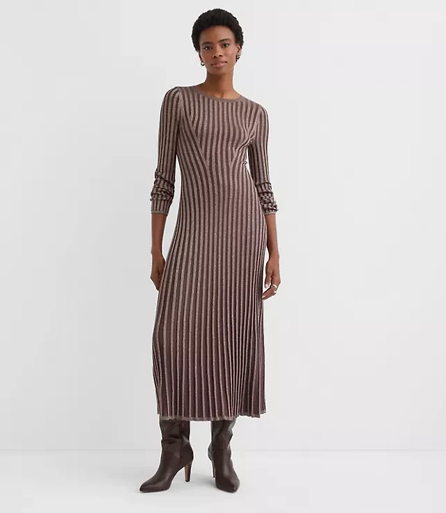 Loft Floral Lace Mock Neck Maxi Dress | Hawthorn Mall Loft Floral Lace Mock Neck Maxi Dress | Hawthorn Mall