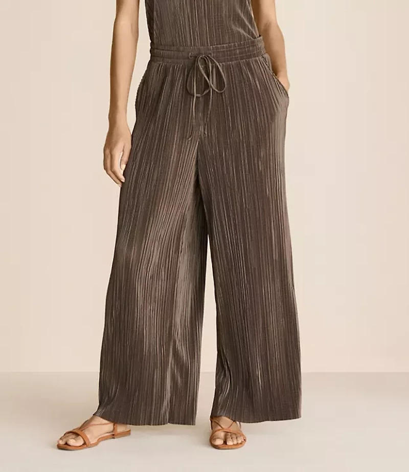 Lou & Grey Plisse Wide Leg Crop Pants