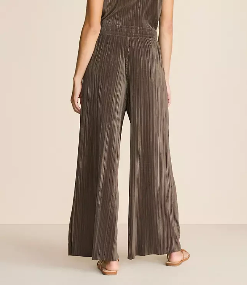 Lou & Grey Plisse Wide Leg Crop Pants