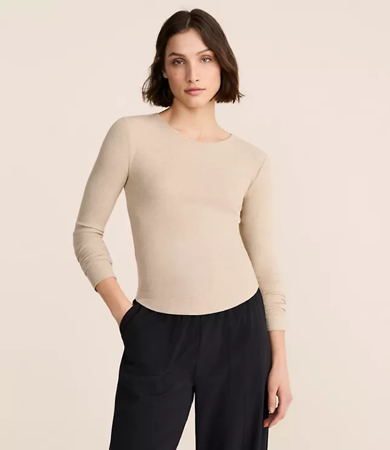 Lou & Grey Heathered Ribbed Shirttail Top