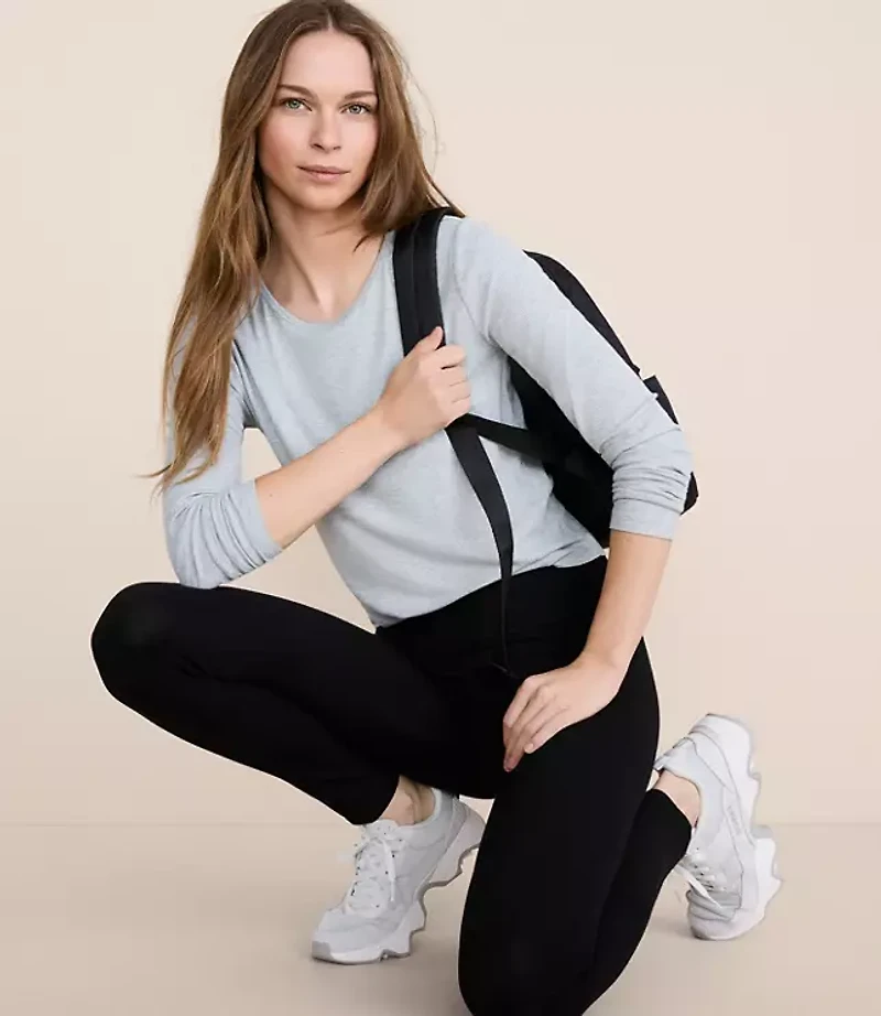 Lou & Grey Heathered Ribbed Shirttail Top