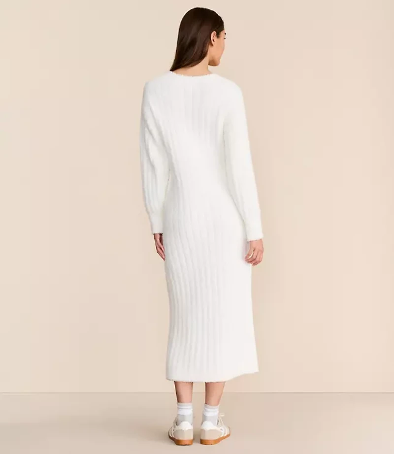 Lou & Grey Teddy V-Neck Maxi Dress