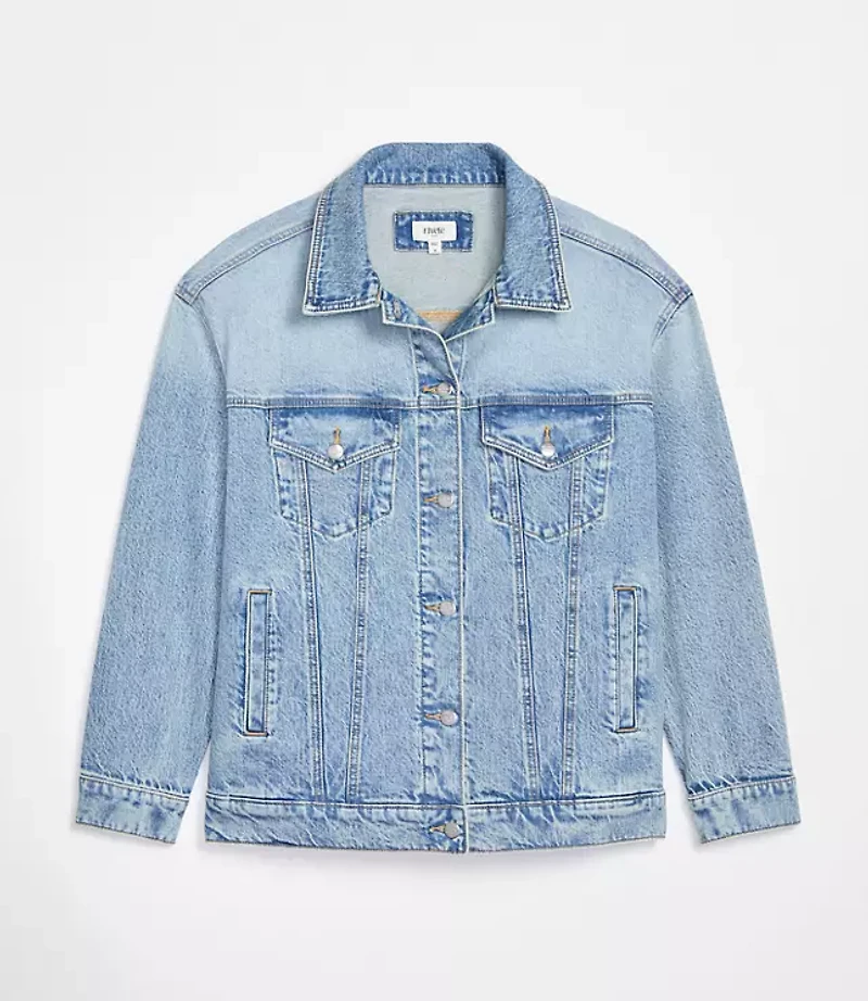 Petite Oversized Denim Trucker Jacket Vintage Light Indigo Wash