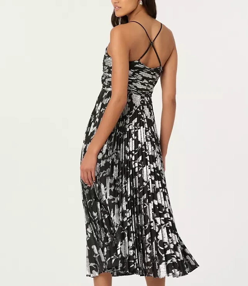 Astr The Label Saiorse Metallic Pleated Midi Dress