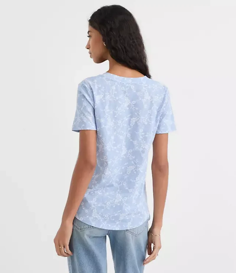 Bouquet Everyday V-Neck Tee