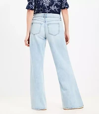 Petite Curvy Mid Rise Wide Leg Jeans Light Wash