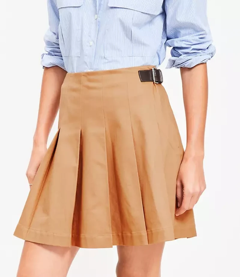 Buckle Pleated Mini Skirt