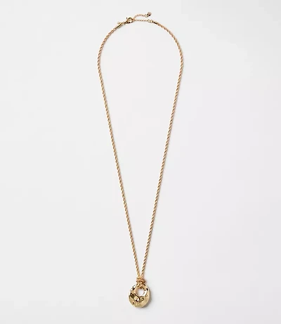 Molded Pendant Rope Necklace