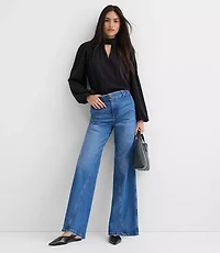 Petite Belted Slim Wide Leg Jeans in Bright Medium Stone Wash