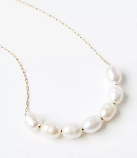 Pearlized Cluster Pendant Necklace