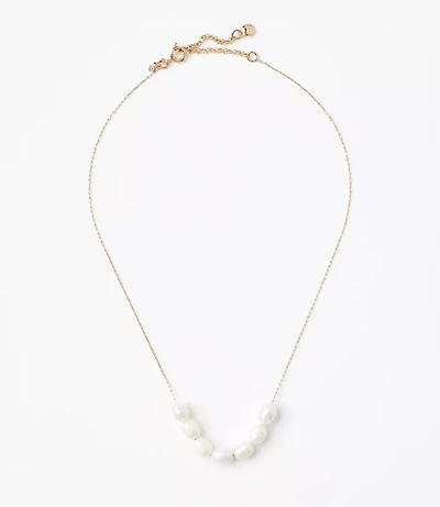 Pearlized Cluster Pendant Necklace