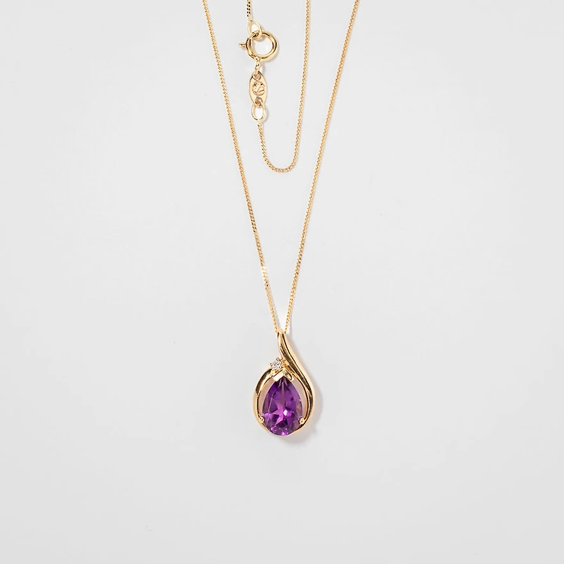 Amethyst Pendant Necklace in 10K Yellow Gold