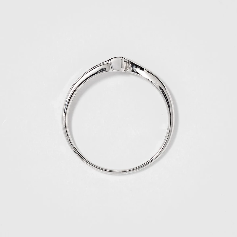 Diamond Celebration Ring 10K White Gold (0.04ct tw)