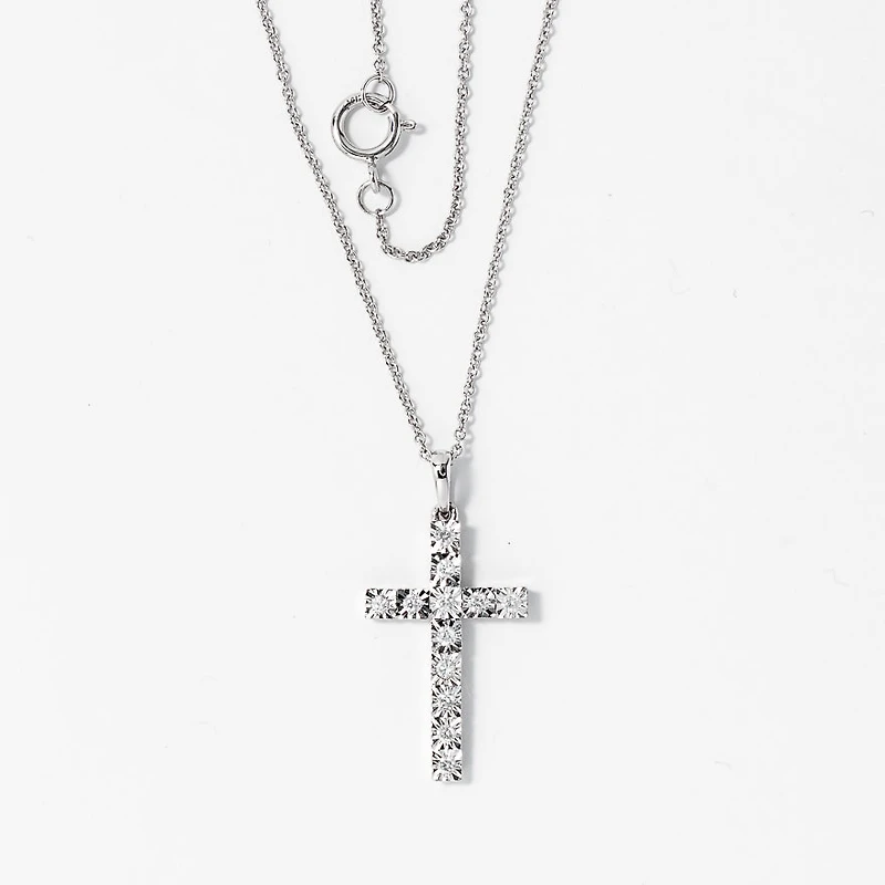 Diamond Cross Pendant Necklace in 10K White Gold (0.15 ct tw)