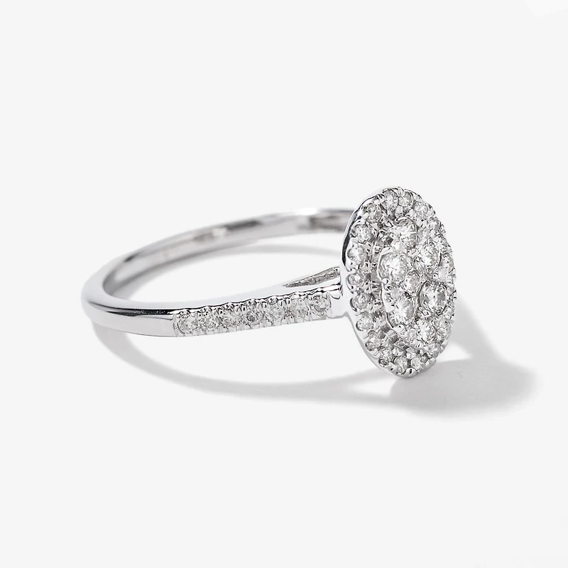 Oval Diamond Cluster Ring 10K White Gold (0.40ct tw)