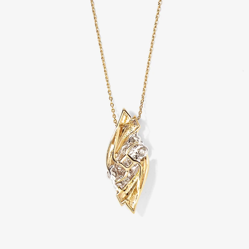 Diamond Cluster Pendant in 10K Yellow Gold (0.25 ct tw)