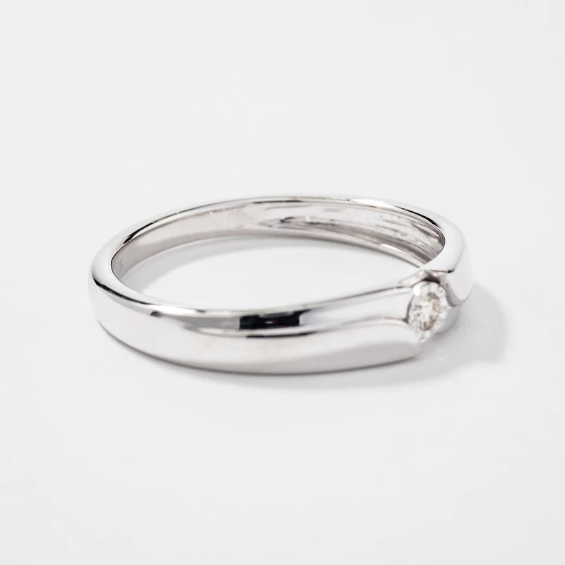 Ladies Wedding Band 10K White Gold (0.03 ct tw)