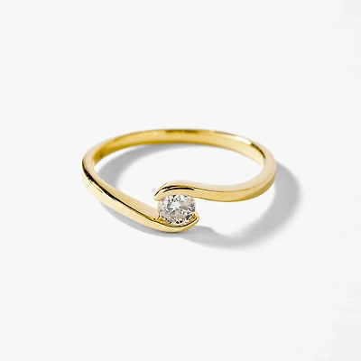 Solitaire Diamond Ring 10K Yellow Gold (0.15ct tw)