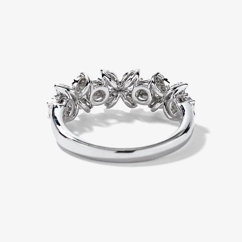 Diamond Petal Cluster Ring 10K White Gold (0.40 ct tw)