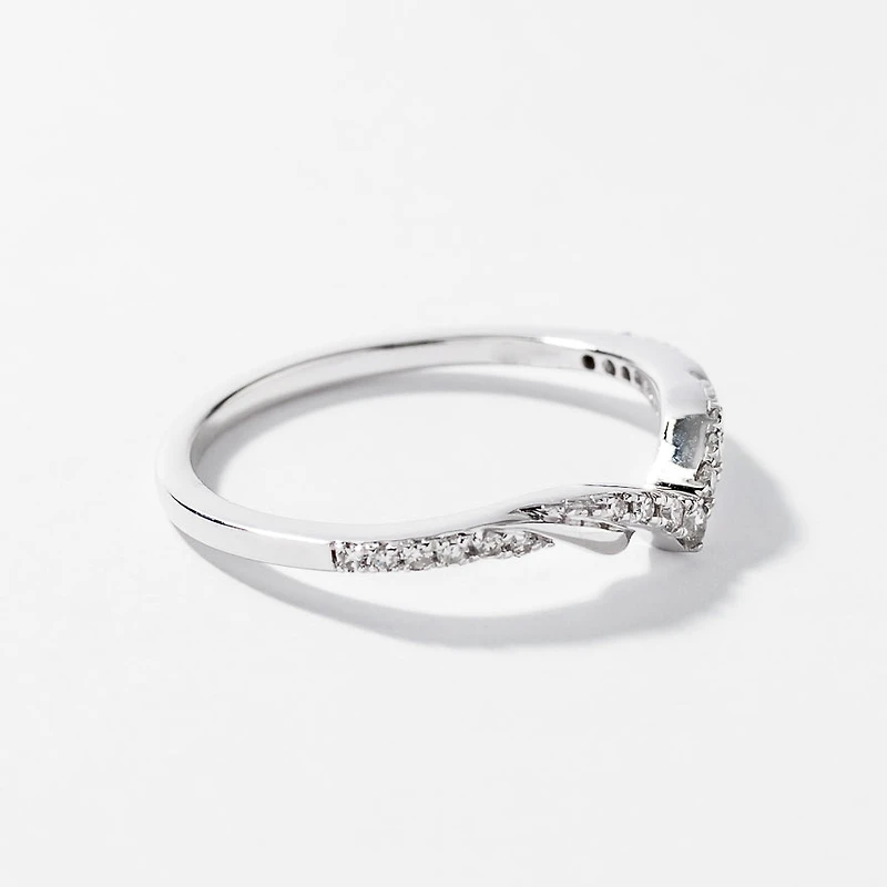 V Shape Diamond Wedding Band 14K White Gold (0.13 ct tw)