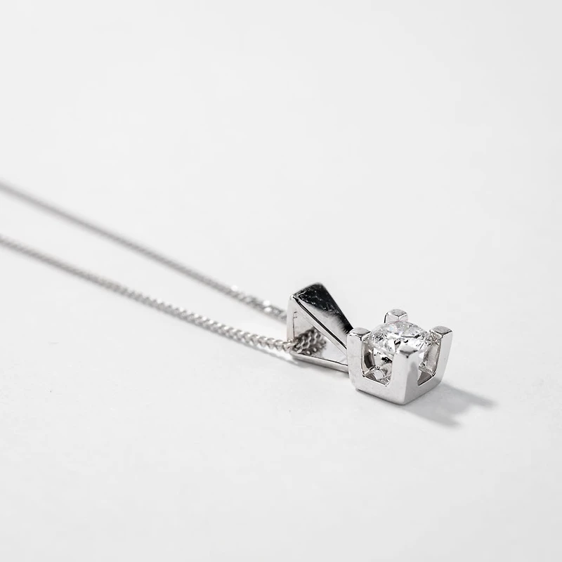 14K White Gold Canadian Diamond Pendant Necklace in a Four Claw Settin