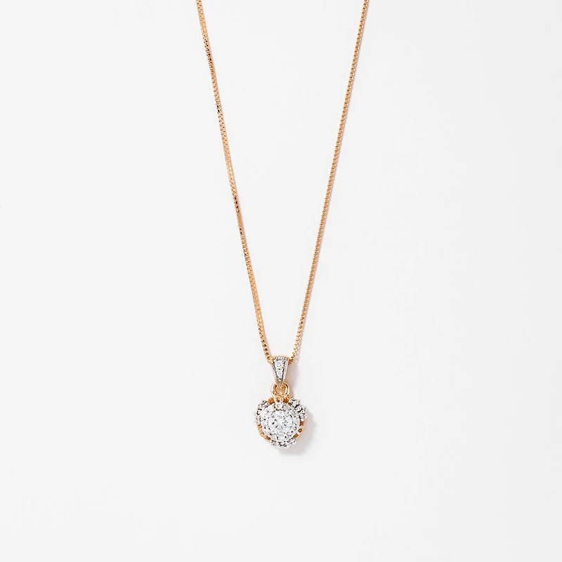 Diamond Cluster Necklace in 10K Rose Gold (0.25 ct tw)